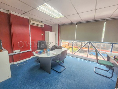 Office For Auction at Centrepoint Business Park