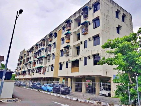 Flat For Auction at Teluk Kumbar