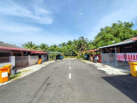 Terrace House For Auction at Sabak Bernam