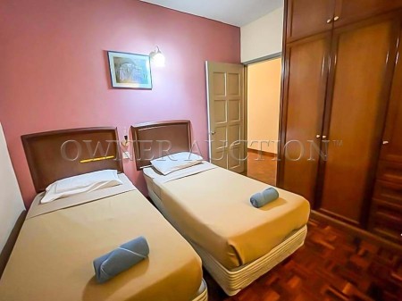 Apartment for Auction