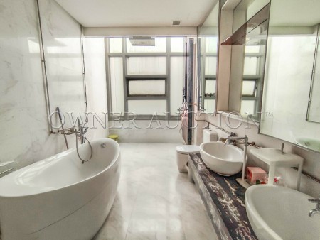 Bungalow House For Auction at Kiara 9