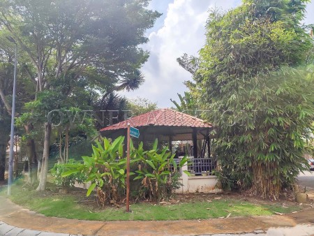 Terrace House for Auction