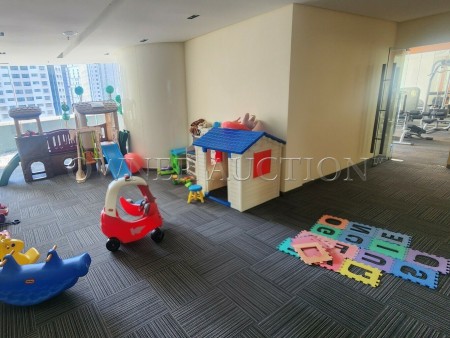 Condo for Auction