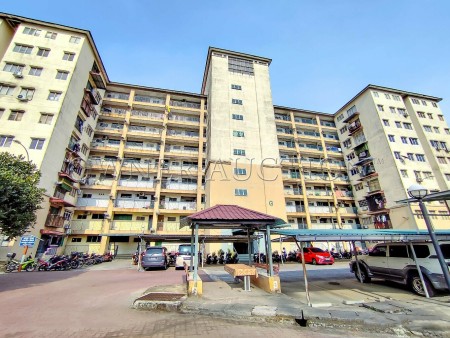 Apartment For Auction at Puchong Permata 2