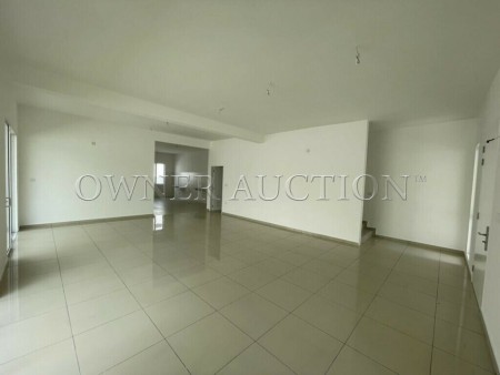 Terrace House for Auction