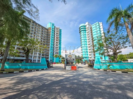 Apartment for Auction