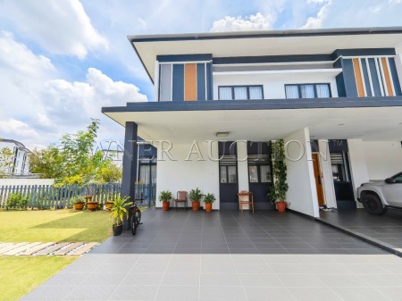 Terrace House For Auction at Eco Ardence