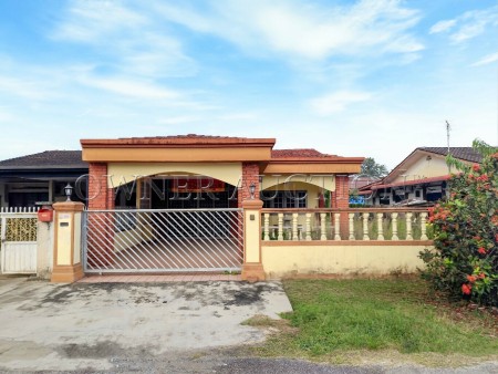 Semi D For Auction at Tangkak