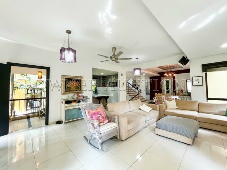 Villa For Auction at Bukit Gita Bayu
