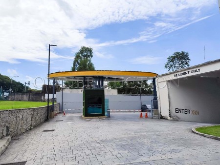 Serviced Residence for Auction