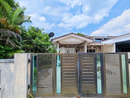 Terrace House For Auction at Taman Menara Maju