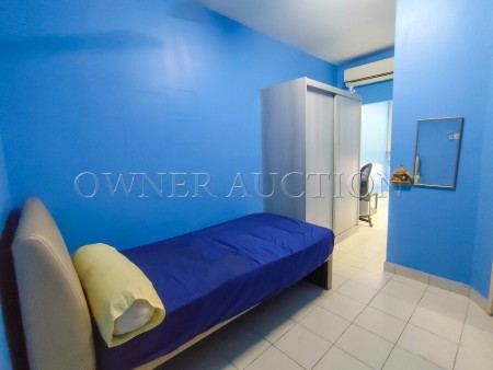 Terrace House for Auction