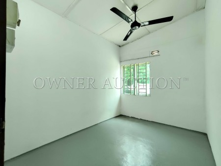 Terrace House for Auction