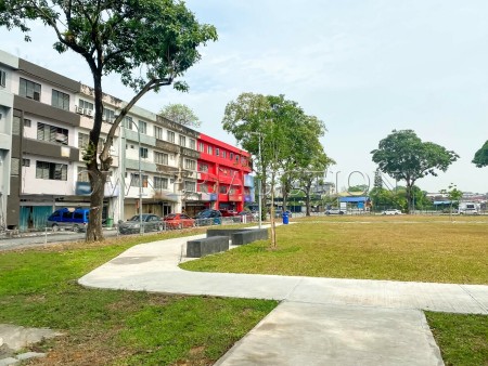 Apartment for Auction