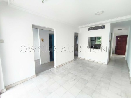 Condo For Auction at Desa Mar Vista