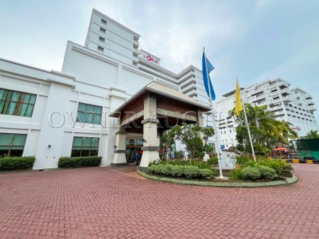 Apartment for Auction