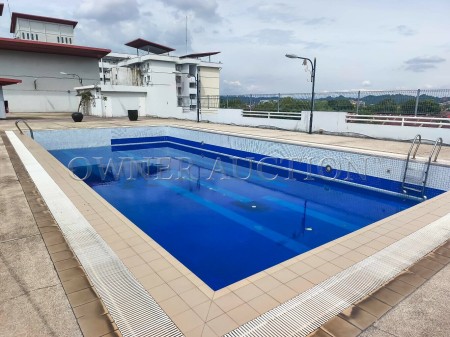 Apartment For Auction at Kristal View