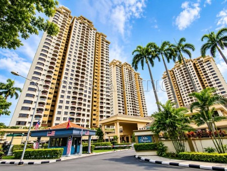 Condo for Auction