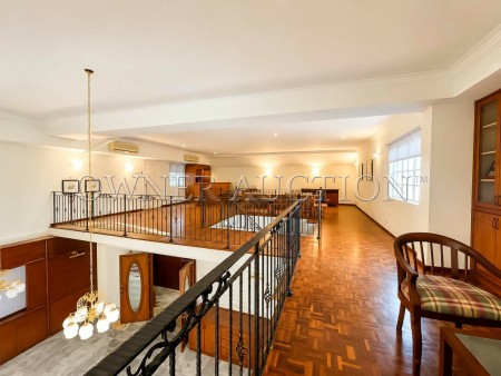Condo For Auction at Casa Mila Victoria