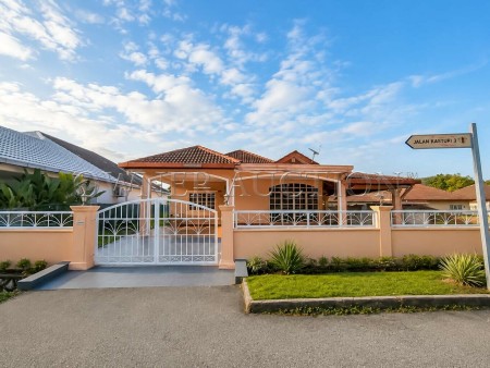 Bungalow House For Auction at Kasturi Heights