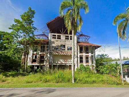 Bungalow House For Auction at Taman Tuanku Jaafar