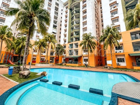 Condo for Auction