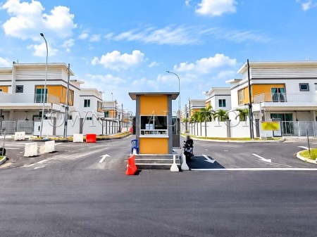 Terrace House For Auction at Taman Bakti YNS