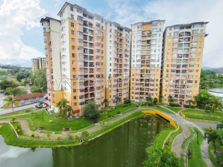 Apartment For Auction at Sri Palma Villa