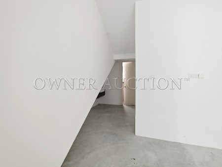 Shop For Auction at Vervea