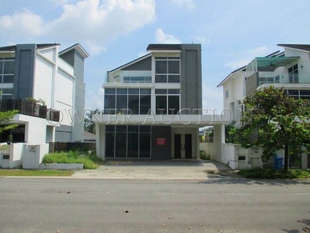 Bungalow House For Auction at Milano @ Kemuning