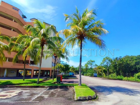 Apartment for Auction