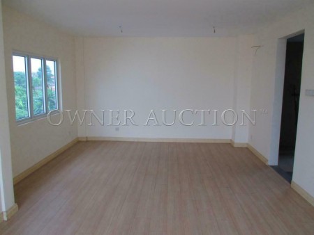 Bungalow House for Auction