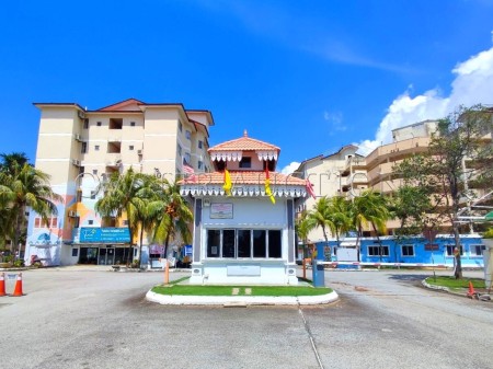 Apartment for Auction