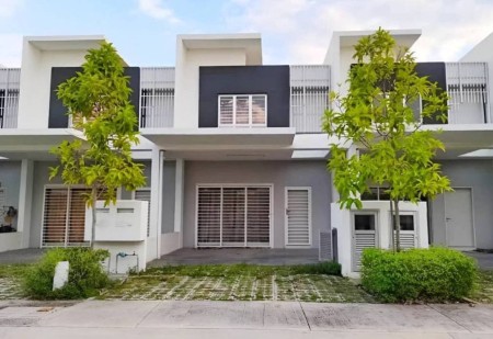 Terrace House For Sale at Casa Green