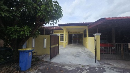 Terrace House For Sale at Taman Banting Baru