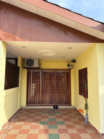 Terrace House For Rent at Bandar Sunway