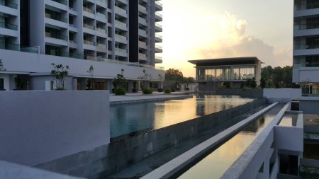 Condo For Rent at Paragon 3