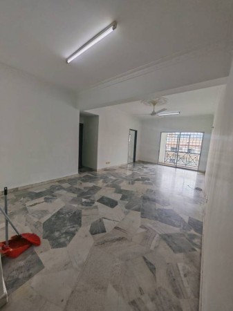 Apartment For Rent at Rose Vista