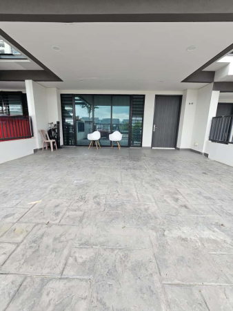Terrace House For Sale at Elmina Valley 5