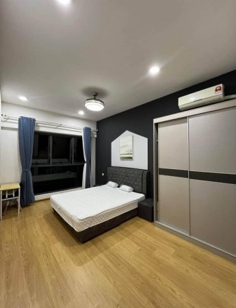 Condo Room for Rent at Armanee Terrace