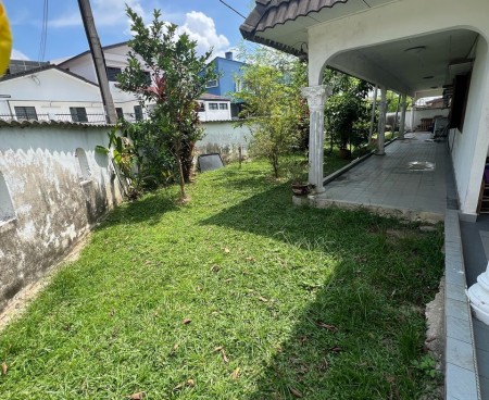 Terrace House For Sale at Taman Paramount