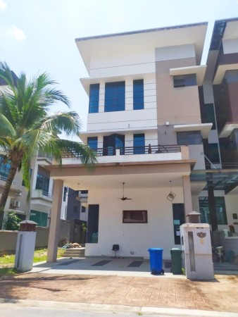 Semi D For Sale at Jelutong Heights