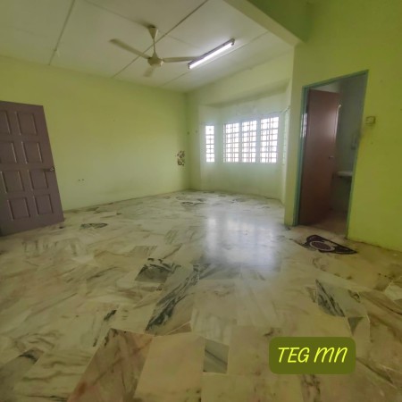 Terrace House For Sale at Taman Sentosa