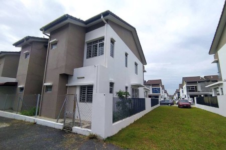 Terrace House For Sale at Bandar Rimbayu