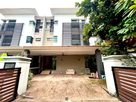 Semi D For Sale at Jelutong Heights