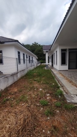 Bungalow House For Sale at Jenderam Hulu