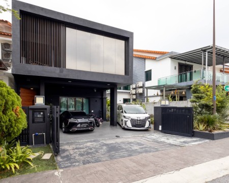 Terrace House For Sale at Pentas