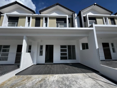 Terrace House For Rent at Setia Eco Gardens