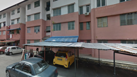 Flat For Sale at Samarindah