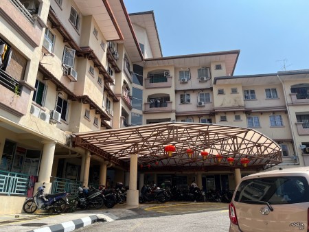 Condo For Rent at Cengal Apartment